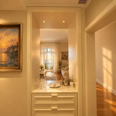 Apartment Riviera Historic Imperial Sea And Garden